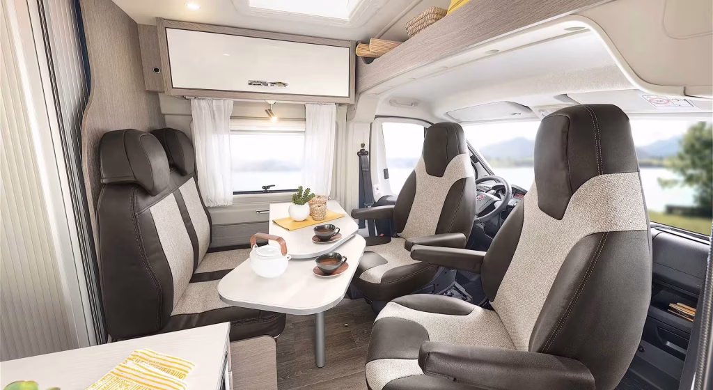 Possl Roadcamp R Interior
