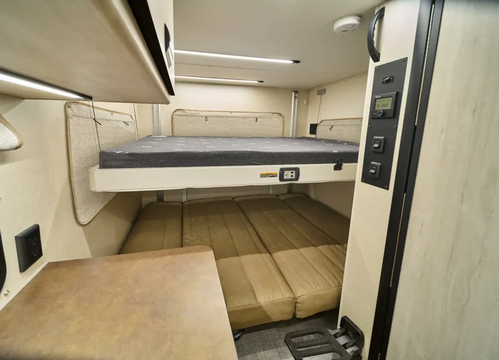 Elora Ceiling-Mounted Power Bed